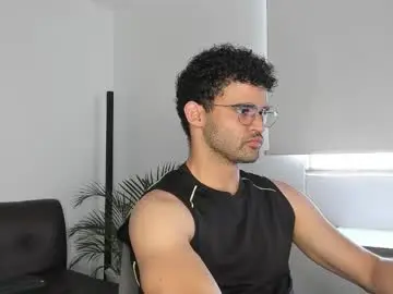 Chaturbate Live Porn of chrisandrew_