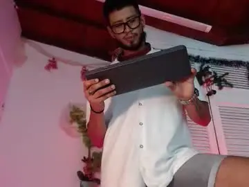 Chaturbate Live Sex Cam of colby_smit