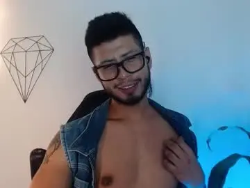 Chaturbate Live Sex Cam of colby_smit