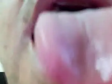 kmilo273079 from chaturbate