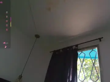 Chaturbate Live Sex Cam of scarlett_hill__