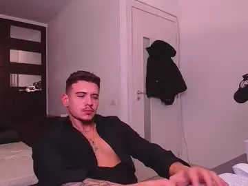 Chaturbate Watch Live Sex Cams of elijahthorne