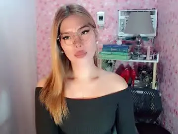 Chaturbate Adult Video Chat of andrea06121998