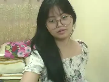 Chaturbate Live Sex Cam of kylie1177