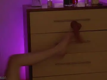 Chaturbate Free Live Porn of manifreyja