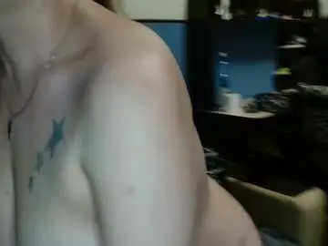 Chaturbate Adult Video Chat of ariababycouple