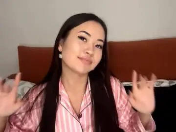 lucialostroh from chaturbate