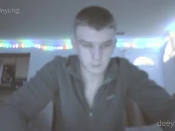 Chaturbate Best live sex cam show of deeyungguy