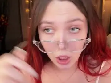 Chaturbate Live Sex Cam of monica__queen