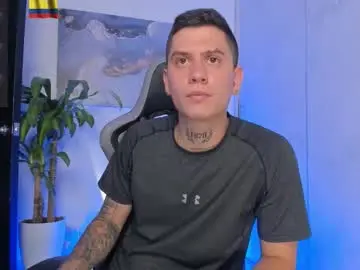 Chaturbate Watch Live Sex Cams of yeiko_romero_