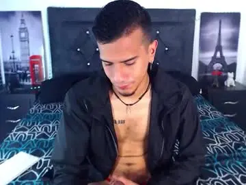 Chaturbate Private Sex Chat of justin_melendez