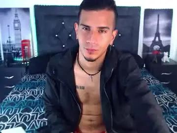 Chaturbate Nude Webcam of justin_melendez