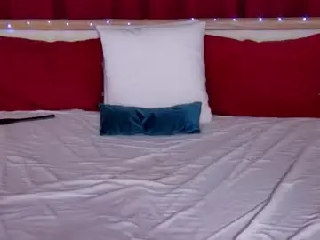 Chaturbate Live Porn of lovelycaroline_