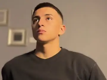 Chaturbate Adult Webcams of salvatore_romanoo
