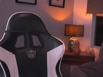 Chaturbate Live Sex Cam of tyler_muscle