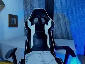 Chaturbate Live Sex Cam of mike_0233