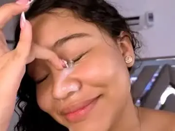 Chaturbate Free Live Porn of kitty_and_masterboy