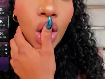 Chaturbate Live Sex of miaebony_