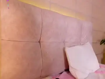 Chaturbate Sex Cam of sara_mac_