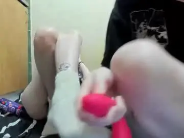 Chaturbate Free Live Porn of bums_s