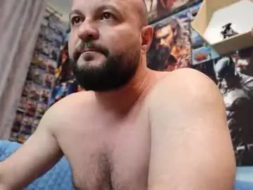 Chaturbate Free Porn Cam of muscular_bear