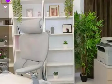 selinesole_ from chaturbate