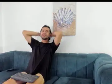 Chaturbate Best live sex cam show of straight__friends