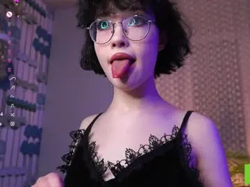 Chaturbate Free Live Porn of cinacandy