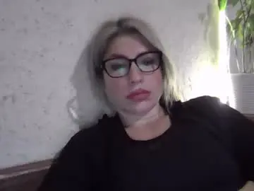 Chaturbate Live Sex of fox_red_lady7