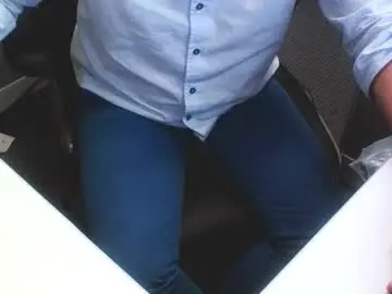 Chaturbate Free Porn Cam of gardensman_561