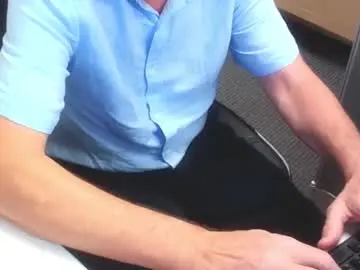 Chaturbate Sex Cam of gardensman_561