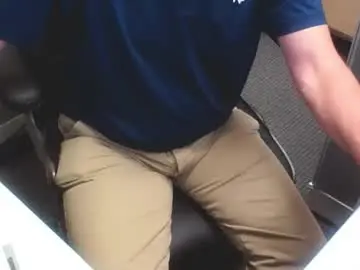 Chaturbate Sex Chat of gardensman_561