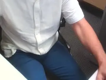 Chaturbate Best live sex cam show of gardensman_561