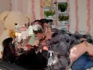 idara_and_edahi from chaturbate