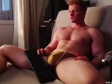 Chaturbate Best live sex cam show of chris_boy37