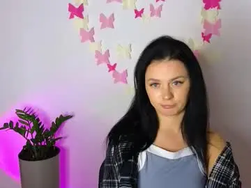 Chaturbate Live Sex Cam of darkmichelle