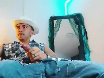 liamty_luxor from chaturbate