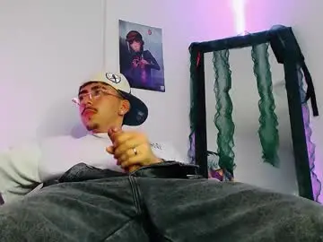 Chaturbate Adult Webcams of liamty_luxor