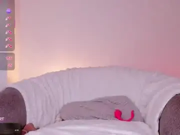 Chaturbate Adult Video Chat of alyjonesoficiall_