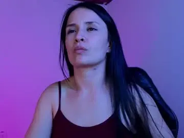 Chaturbate Adult Webcams of cristal_hilton_10