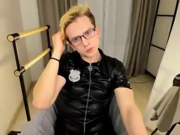 Chaturbate Best live sex cam show of consta_push