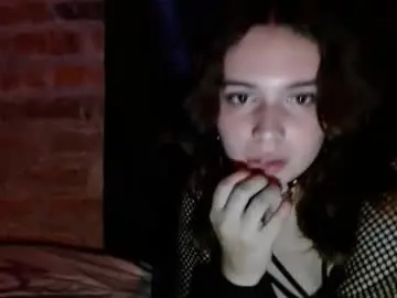 Chaturbate Live Sex Cam of raven_baddie