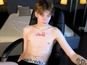 Chaturbate Best live sex cam show of louie_evans