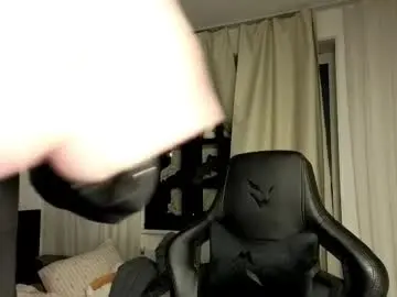 Chaturbate Nude Webcam of louie_evans