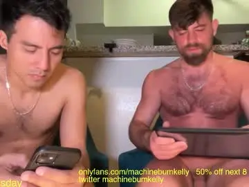 Chaturbate Live Sex Cam of machinebumkelly