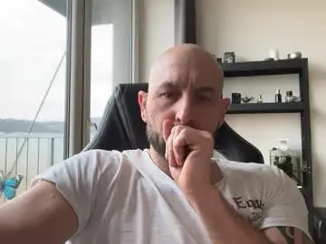 Chaturbate Free Live Porn of tommyx01