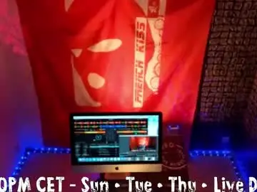 Chaturbate Adult Video Chat of frenchkissdjfk