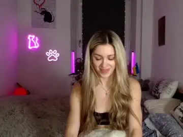Chaturbate Live Sex Cam of hot_berry69