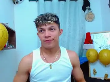 Chaturbate Watch Live Sex Cams of lucas_luxx1