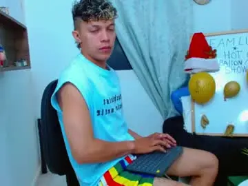 Chaturbate Free Porn Cam of lucas_luxx1